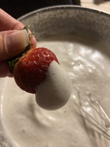 aquafaba whipping cream w strawberry